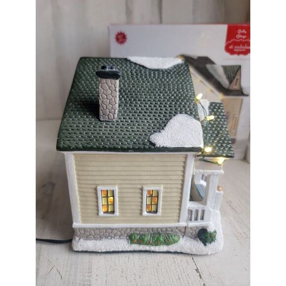 St Nicholas square SNS Crafty Cottage village accessory xmas - Picture 3 of 7